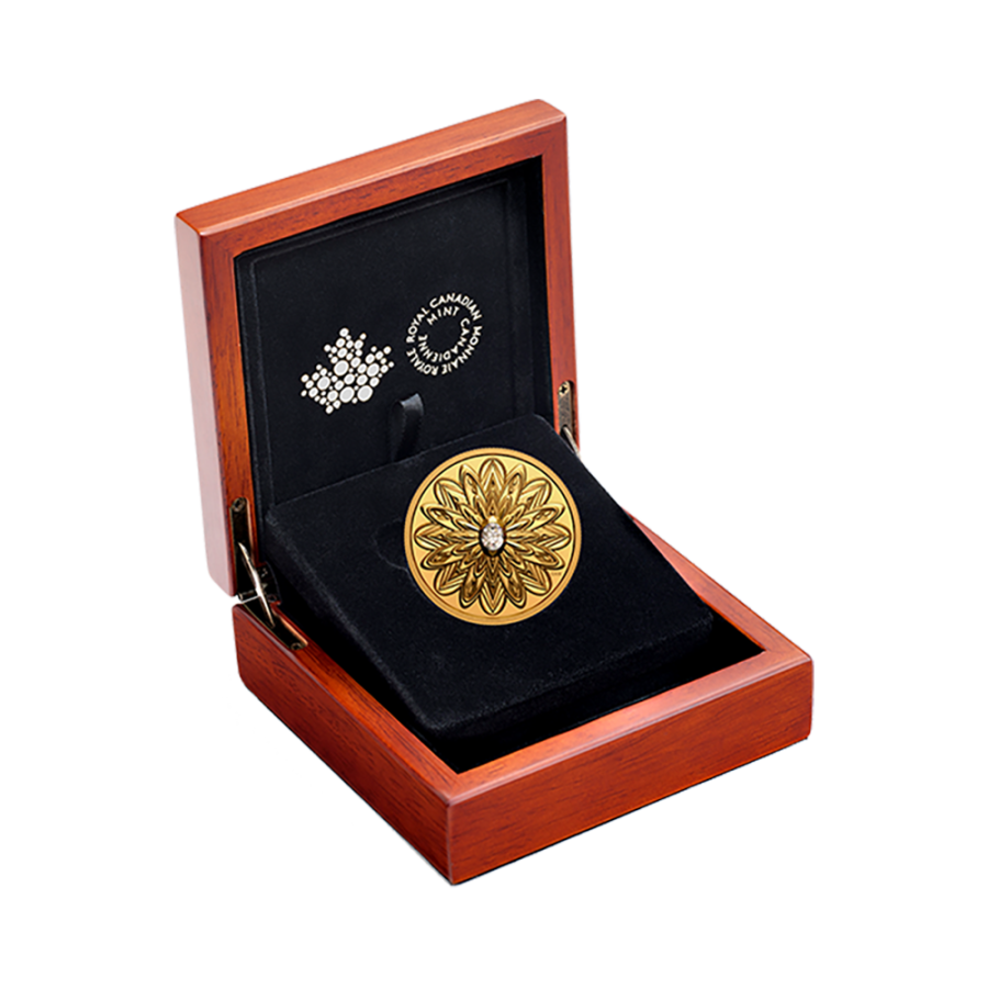 Gold-coin-200-CAD-with-diamond-oval-from-Forevermark